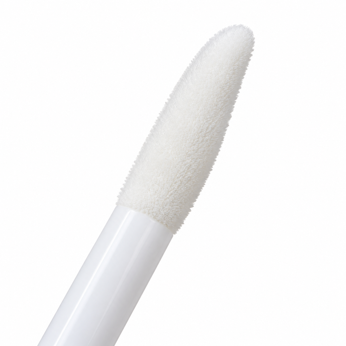 Lip Brush blanco, acercamiento de la punta compacta de fibras cortas